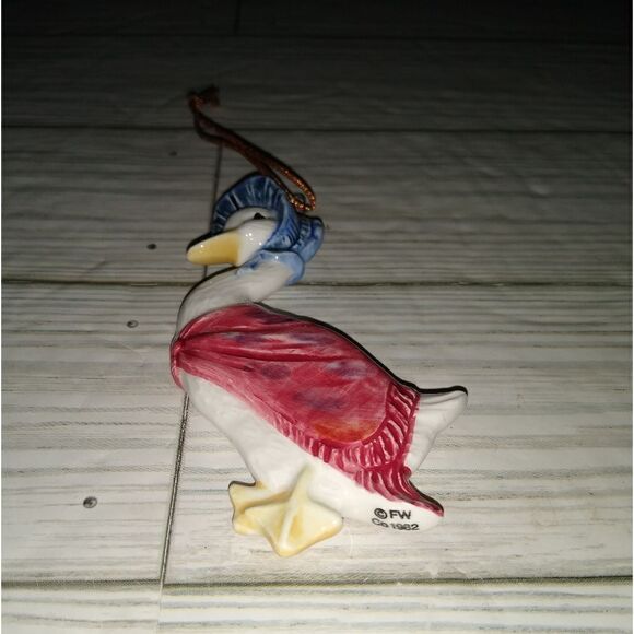 Vintage Mother Goose Holiday Christmas Ornament FW Co 1982 Blue Hat Pink Robe - Picture 4 of 8